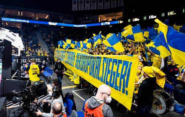 足球界引发 足球界引发